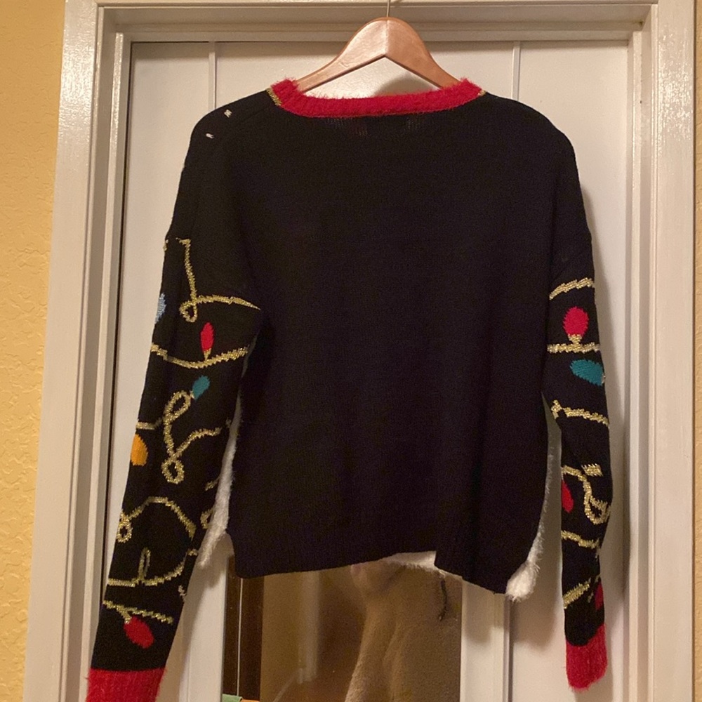 Sweater - Picture 2 of 7